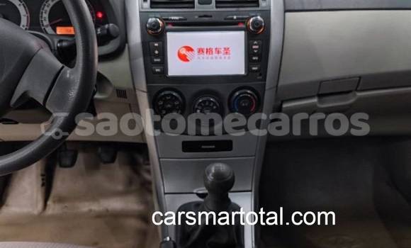 Acheter Occasion Voiture Toyota Corolla Blanc à Neves, Lemba Acheter Occasion Voiture Toyota Corolla Blanc à Neves, Lemba