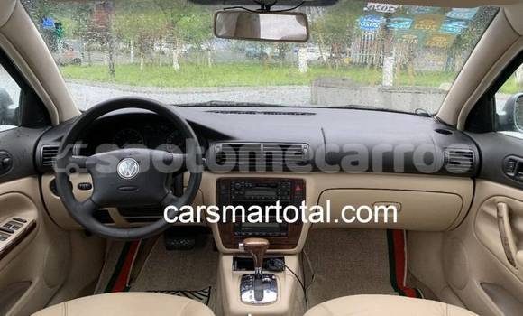 Acheter Occasion Voiture Volkswagen Passat Gris à Neves, Lemba Acheter Occasion Voiture Volkswagen Passat Gris à Neves, Lemba