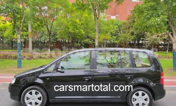 Acheter Occasion Voiture Volkswagen Touran Gris à Santana, Cantagalo Acheter Occasion Voiture Volkswagen Touran Gris à Santana, Cantagalo