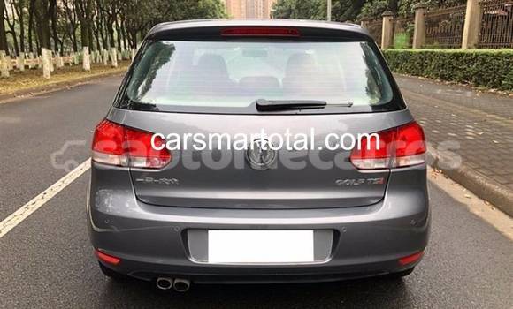 Acheter Occasion Voiture Volkswagen Golf Gris à Neves, Lemba Acheter Occasion Voiture Volkswagen Golf Gris à Neves, Lemba