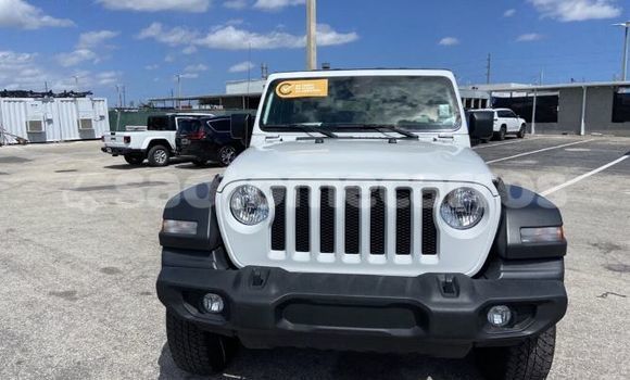 Comprar Usado Jeep Wrangler White Carro em Santo Amaro em Lobata Comprar Usado Jeep Wrangler White Carro em Santo Amaro em Lobata