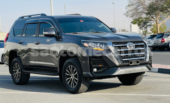Comprar Usado Toyota Land Cruiser Prado Black Carro em Santana em Cantagalo