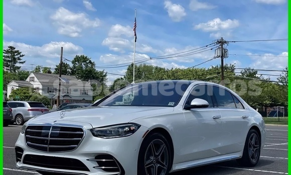 Comprar Usado Mercedes‒Benz S–Class White Carro em Santana em Cantagalo