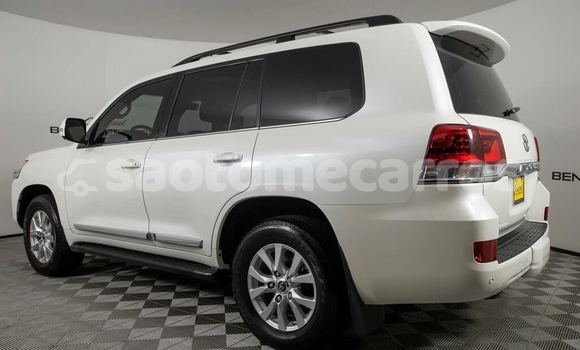 Comprar Importar Toyota Land Cruiser White Carro em Santo Amaro em Lobata Comprar Importar Toyota Land Cruiser White Carro em Santo Amaro em Lobata