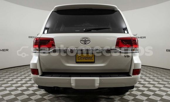 Comprar Importar Toyota Land Cruiser White Carro em Santo Amaro em Lobata Comprar Importar Toyota Land Cruiser White Carro em Santo Amaro em Lobata