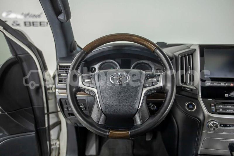 Big with watermark toyota land cruiser lobata santo amaro 98