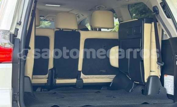 Comprar Usado Lexus LX 570 White Carro em Neves em Lemba Comprar Usado Lexus LX 570 White Carro em Neves em Lemba