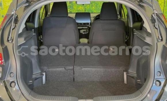 Comprar Usado Toyota Aqua Silver Carro em Santo Antonio em Pague Comprar Usado Toyota Aqua Silver Carro em Santo Antonio em Pague