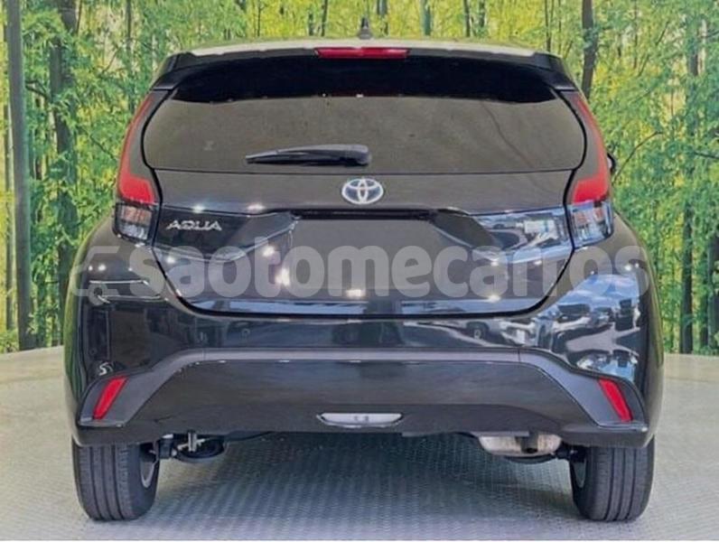 Big with watermark toyota aqua pague santo antonio 102