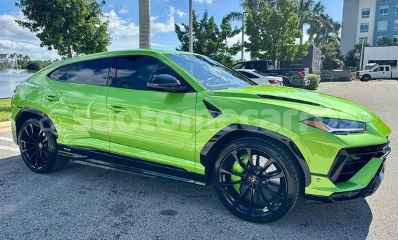 Comprar Usado Lamborghini Urus Green Carro em Santana em Cantagalo Comprar Usado Lamborghini Urus Green Carro em Santana em Cantagalo
