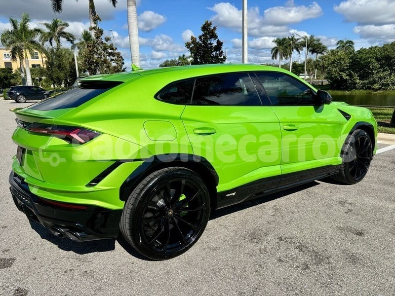 Big with watermark lamborghini urus cantagalo santana 105